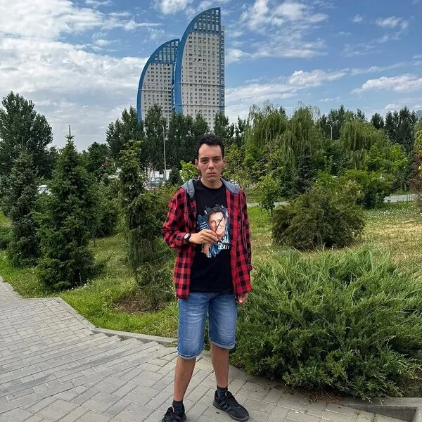 Денис Фидлер